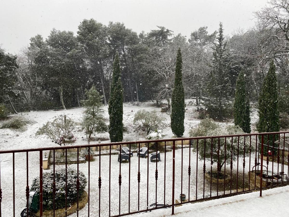 Domaine Du Commandeur Bed and Breakfast Mondragon Εξωτερικό φωτογραφία