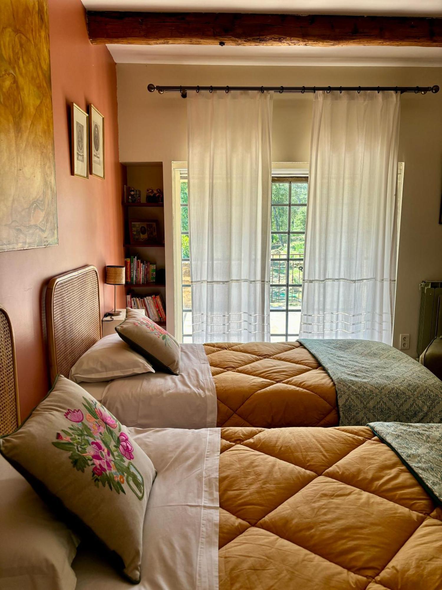 Domaine Du Commandeur Bed and Breakfast Mondragon Εξωτερικό φωτογραφία