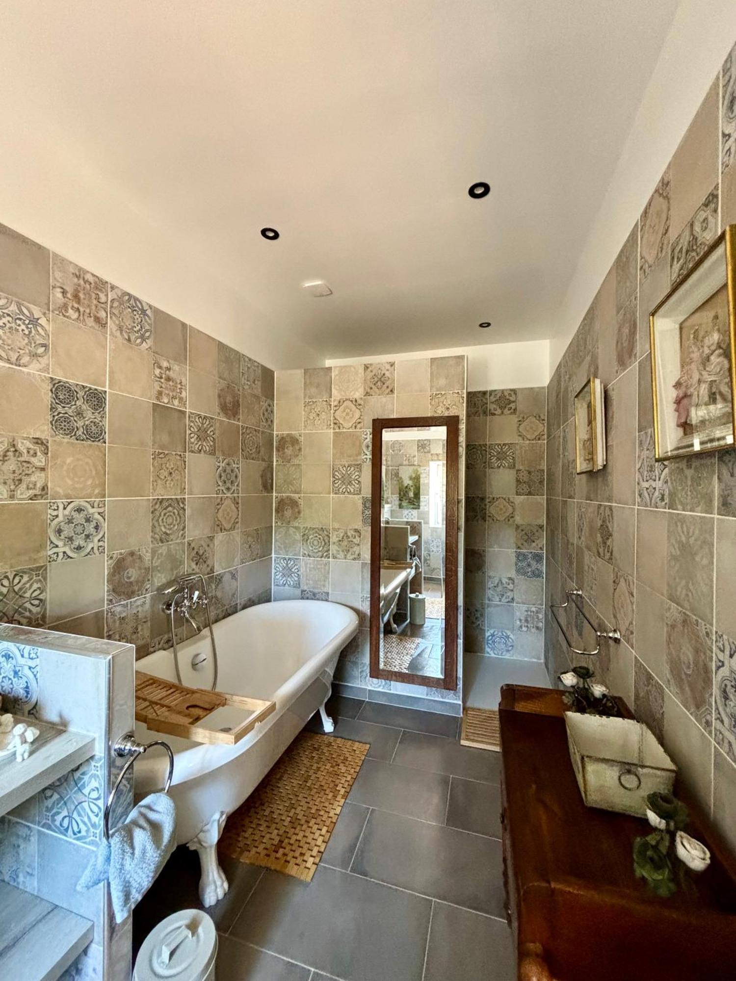 Domaine Du Commandeur Bed and Breakfast Mondragon Εξωτερικό φωτογραφία